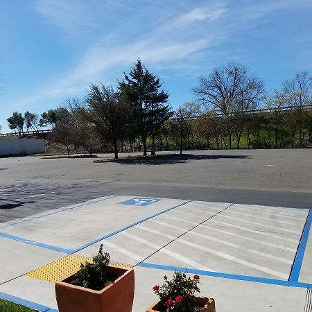Days Inn By Wyndham Woodland Εξωτερικό φωτογραφία