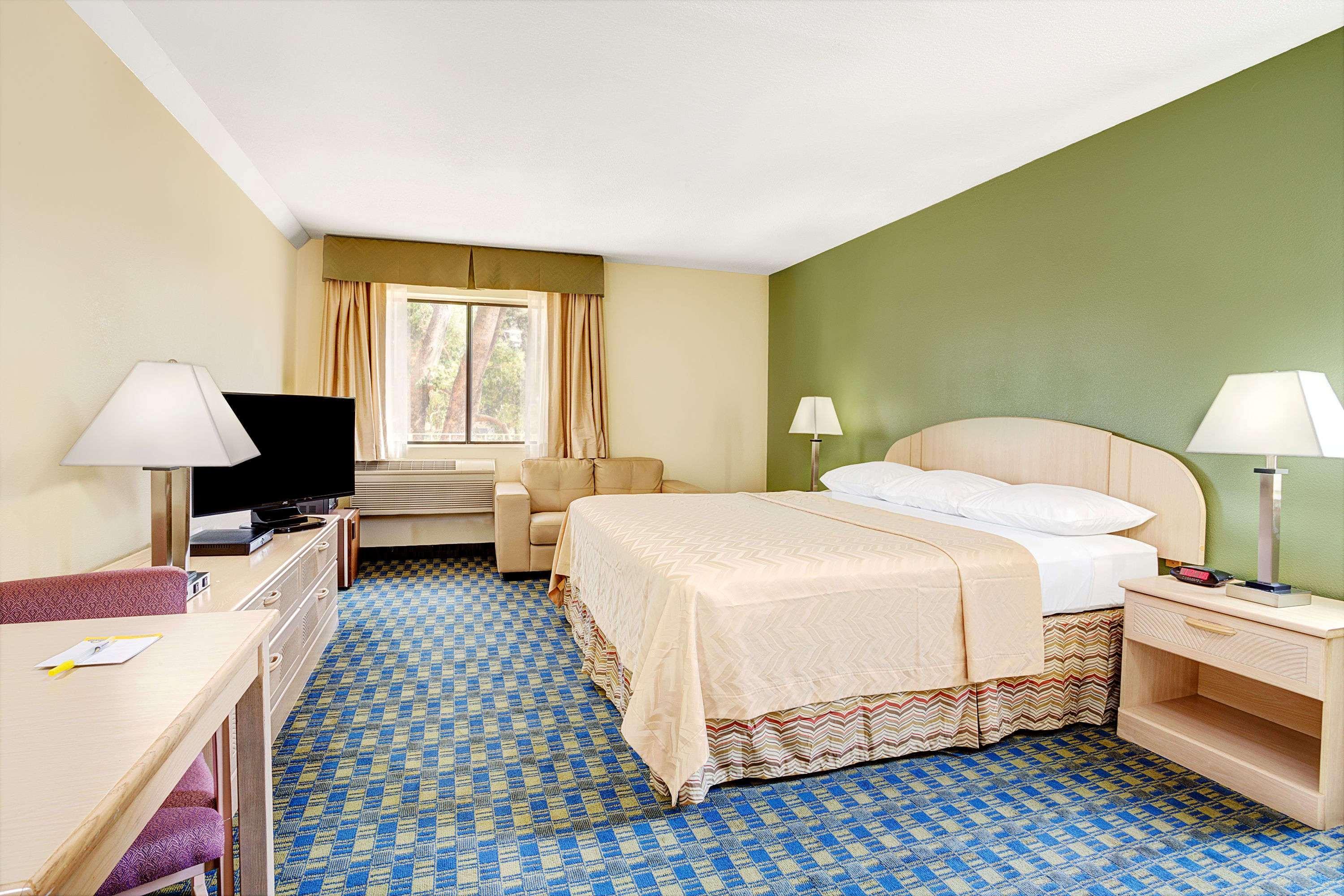Days Inn By Wyndham Woodland Εξωτερικό φωτογραφία