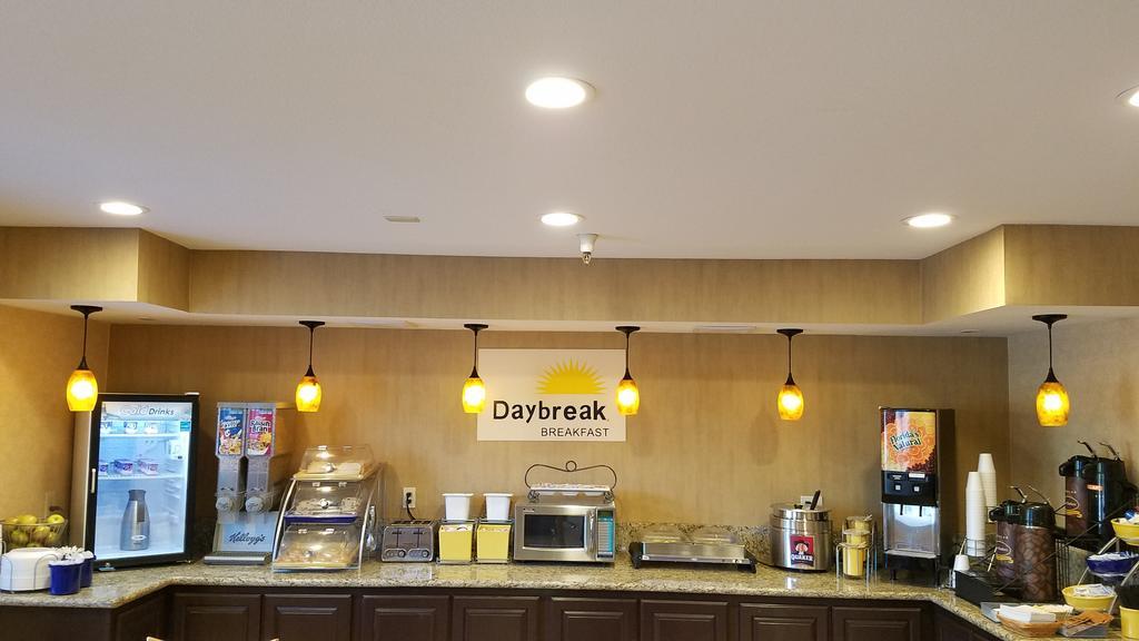 Days Inn By Wyndham Woodland Εξωτερικό φωτογραφία
