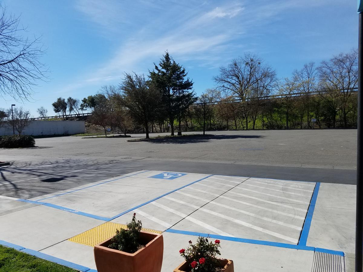 Days Inn By Wyndham Woodland Εξωτερικό φωτογραφία